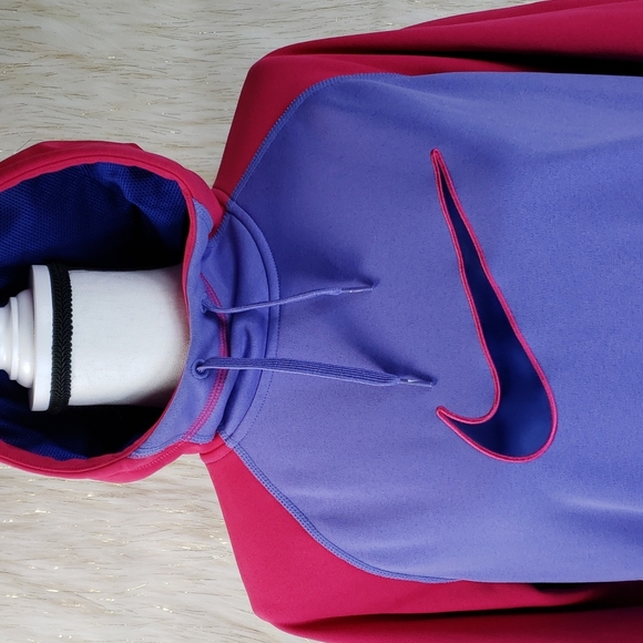 Nike Hooded Sweatshirt - Picture 2 of 8